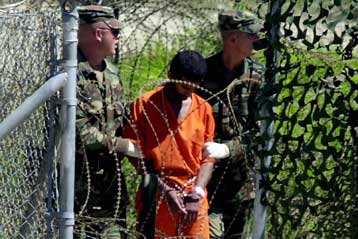 Οι ΗΠΑ αρνούνται στο Διεθνή Ερυθρό Σταυρό πρόσβαση στους κρατούμενους για τρομοκρατία