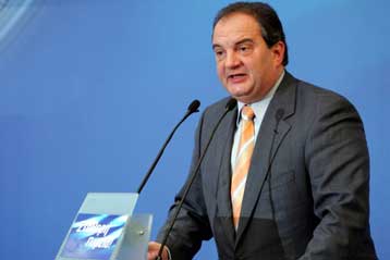 Την αποφασιστικότητά του να προχωρήσουν οι μεταρρυθμίσεις εξέφρασε ο Κ.Καραμανλής