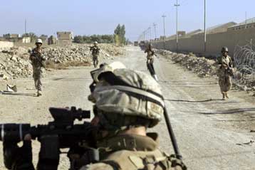 Νεκρός βρέθηκε στο Ιράκ Αιγύπτιος όμηρος, αγωνία για τέσσερις Δυτικούς υπηκόους