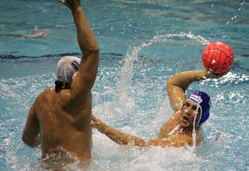 Ελπίδες πρόκρισης στην Euroleague ο Εθνικός, στους «8» του LEN Trophy ο Πανιώνιος