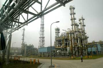 Έκρηξη σε χημικό εργοστάσιο της Γερμανίας άφησε έναν νεκρό