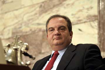 Περίοδος τελικών αποφάσεων για τον ανασχηματισμό