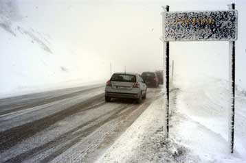 Τσουχτερό κρύο στη Βόρειο Ελλάδα και αντιολισθητικές αλυσίδες στη Δυτική Μακεδονία