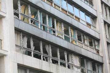 Έκρηξη αυτοσχέδιου μηχανισμού στο Σύνταγμα, με τρεις τραυματίες και ζημιές