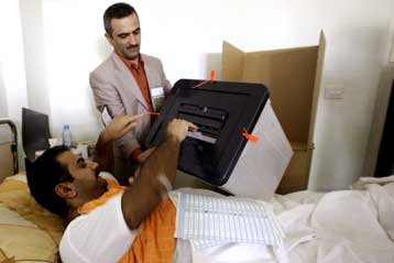 Τη Δευτέρα οι πρώτες κάλπες στο Ιράκ για την ανανέωση των μελών της Εθνοσυνέλευσης