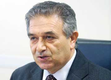Πολιτικές σκοπιμότητες καταγγέλλει ο πρώην πρόεδρος του ΟΕΚ