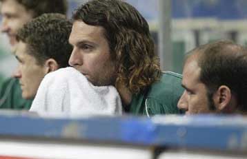 Στο χειρουργείο και ο Αλβέρτης, επιστρέφει σε ένα μήνα