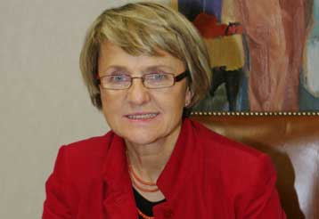 Θέλω τα λεφτά μου πίσω, λέει στους Βρετανούς για τον προϋπολογισμό η Ντ.Χούμπνερ