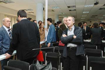 Παρέμβαση Κουφοντίνα για τις δηλώσεις περί ασύλληπτων μελών της 17Ν