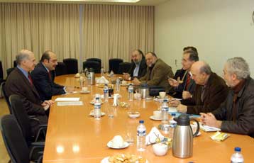 Επί τάπητος τέθηκαν τα προβλήματα του Τύπου στη συνάντηση Γ.Παπανδρέου- ΕΣΗΕΑ