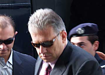 Την καταδίκη του ιδιοκτήτη του «Africa 1», Αλ.Αγγελόπουλου, ζητά ο εισαγγελέας έδρας