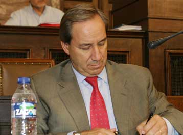 Ένσταση αντισυνταγματικότητας κατέθεσε το ΠΑΣΟΚ για το νομοσχέδιο για τις ΔΕΚΟ