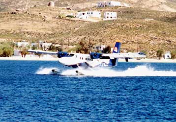 Υπογράφηκε η υπουργική απόφαση για τη σύνδεση των νησιών με υδροπλάνα