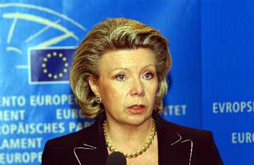 Αιτιολογημένη γνώμη στην Ελλάδα για τις τηλεφωνικές υπηρεσίες καταλόγου