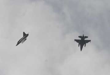 Ξαναβγήκαν στο Αιγαίο την Τετάρτη τα τουρκικά μαχητικά