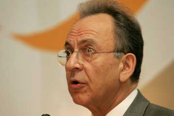 Ατεκμηρίωτες οι αιτιάσεις ΣΕΠΕ για το φθηνό φοιτητικό Internet δηλώνει ο Δ.Σιούφας