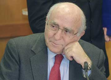 Αντιπαράθεση ΠΑΣΟΚ – ΥΠΕΧΩΔΕ μετά την τοποθέτηση Σουφλιά για τις χωματερές