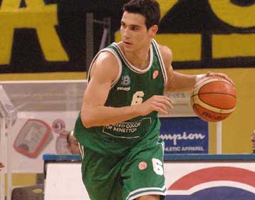 Εκτός παρκέ για δύο μήνες ο Νίκος Ζήσης λόγω τραυματισμού