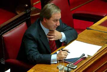 Στα όρια του πληθωρισμού οι αυξήσεις των μισθών το 2006