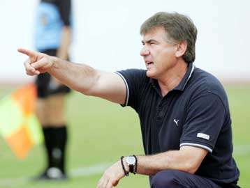 Στον πάγκο του Απόλλωνα Καλαμαριάς ο Κατσαβάκης, ντεμπούτο την Τετάρτη στο Αλκαζάρ