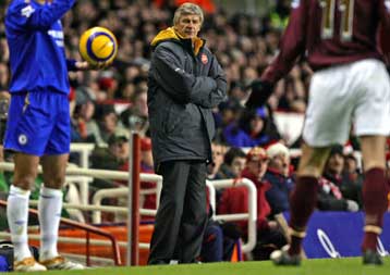 Σε απολογία ο Βενγκέρ για τις δηλώσεις του κατά του διαιτητή στο ματς με την Τσέλσι