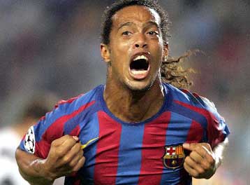 Για δεύτερη συνεχόμενη χρονιά κορυφαίος παίκτης της χρονιάς ο Ροναλντίνιο