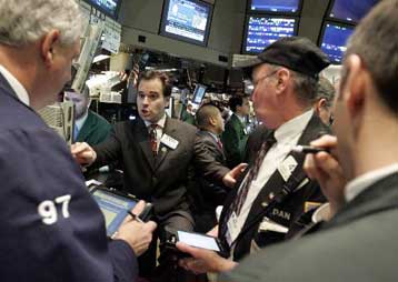 Απώλειες στη Γουόλ Στριτ, μεικτή εικόνα στα ευρωπαϊκά χρηματιστήρια τη Δευτέρα