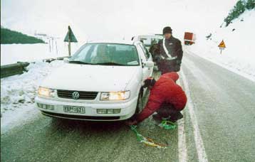 Παγωνιά σε όλη τη χώρα με τον υδράργυρο να πέφτει στους -21 βαθμούς στο Νευροκόπι
