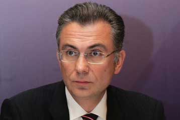 «Πάγο» στα σενάρια ανασχηματισμού βάζει το Μέγαρο Μαξίμου