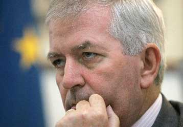 Στο αρχείο η προσφυγή της Κομισιόν κατά του νόμου για τον «βασικό μέτοχο»