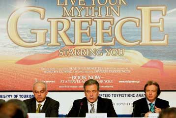 Αισιοδοξία για την πορεία του τουρισμού και το 2006