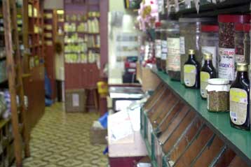 Υπό συζήτηση την πρόταση για τις επτά Κυριακές θέτουν ΕΒΕΑ και ΣΕΣΜΕ