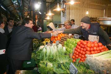 Υποψηφιότητα για τη δημαρχία της Θεσσαλονίκης μελετά ο Γ.Καρατζαφέρης