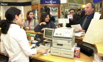 Εβδομήντα χιλιάδες ελέγχους σε επιχειρήσεις από την Υπηρεσία Ειδικών Ελέγχων το 2006