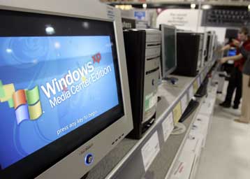 Με νέα «καμπάνα» για θέματα ανταγωνισμού απειλείται η Microsoft στην ΕΕ