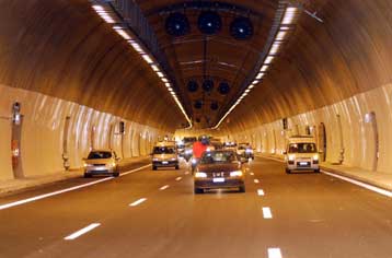 Μια επιπλέον λωρίδα στην Κακιά Σκάλα τις ημέρες επιστροφής των εκδρομέων