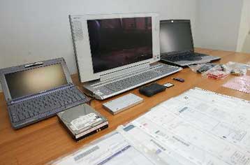 Εξαρθρώθηκε κύκλωμα που «έσπαγε» τραπεζικούς λογαριασμούς μέσω Internet