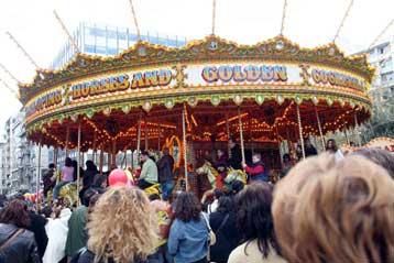 Φάρσα το τηλεφώνημα για βόμβα στο καρουσέλ του Συντάγματος