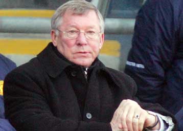 Ο Φέργκιουσον θα παραμείνει στην Μάντσεστερ μέχρι να την ξαναφέρει στην κορυφή