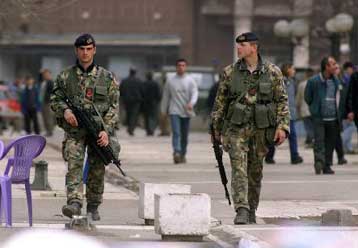 Δύο Σέρβοι τραυματίστηκαν από πυρά αγνώστων στο Κοσσυφοπέδιο