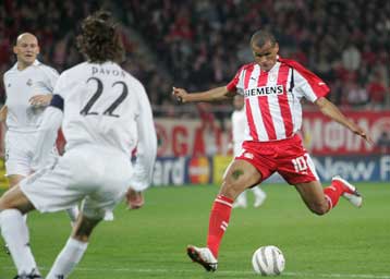 Λάθος της Ρεάλ η απομάκρυνση του Λουξεμπούργκο, εκτιμά ο Ριβάλντο