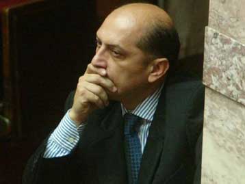 Για πολιτική παρέμβαση υπέρ του Γ.Μπολέτση μιλά στην απολογία του ο Π.Μαντούβαλος