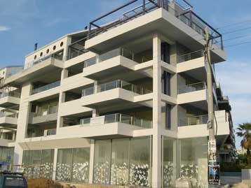 Αντιδράσεις αντιπολίτευσης και ΠΟΜΙΔΑ για τις νέες αντικειμενικές αξίες των ακινήτων