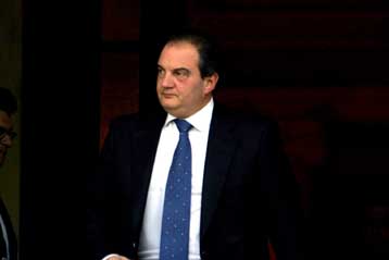 Με επιμονή και υπομονή διάβαζα Μαρξ, λέει ο πρωθυπουργός στο «Διαβάζω»