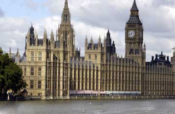 Έρευνα για τις απαγωγές Πακιστανών από Αγγλους πράκτορες ζητά Βρετανός βουλευτής