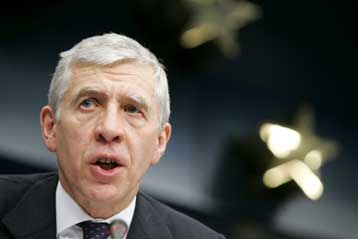 Παρουσία Βρετανών αξιωματικών η ανάκριση των Πακιστανών, γράφει η εφημερίδα Observer