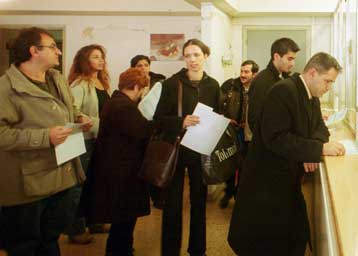 Κάθε μήνα θα υποβάλλονται οι περιοδικές δηλώσεις ΦΠΑ από 1/1/2006