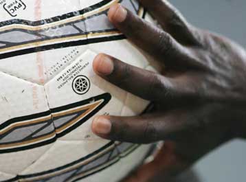 Αναρριχάται η Τότεναμ, 2-0 στο «Σίτι οφ Μάντσεστερ»