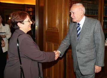 Πλήρη διελεύκανση των καταγγελιών των Πακιστανών ζητά το ΚΚΕ