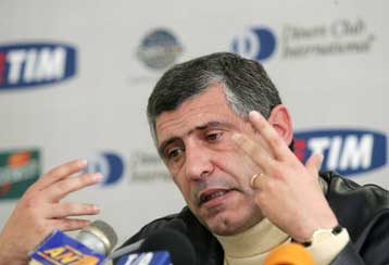 Με Σορεντίνο, Σέζαρ η ΑΕΚ κόντρα στην Ξάνθη-Κολακευτικά σχόλια Σάντος για Καπετάνο